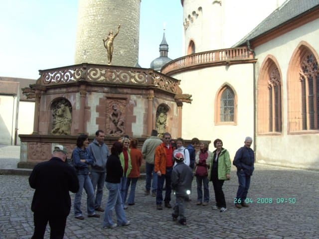 p003.jpg