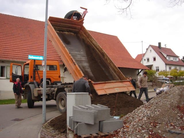 h001.jpg