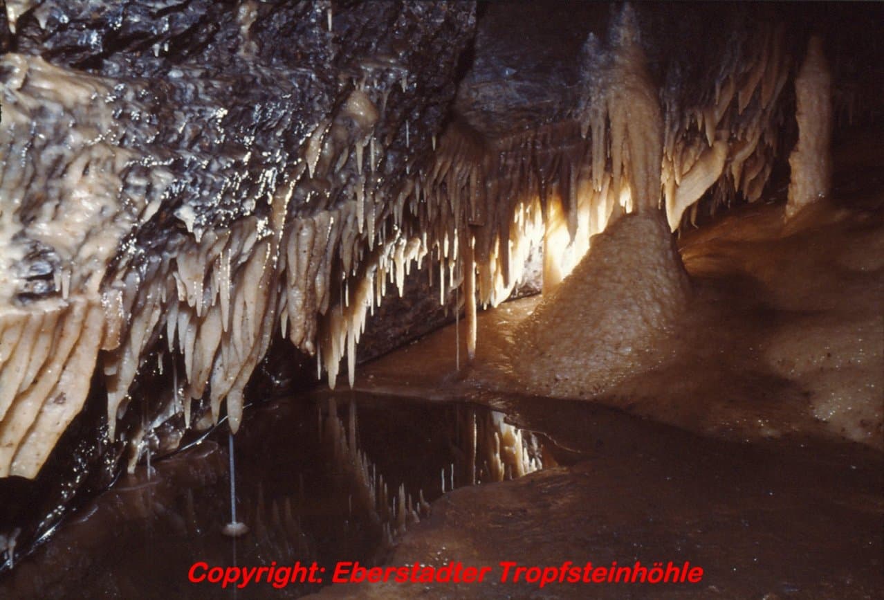 50-hoehlensee-copyright-eberstadter-tropfsteinhoehle.jpg
