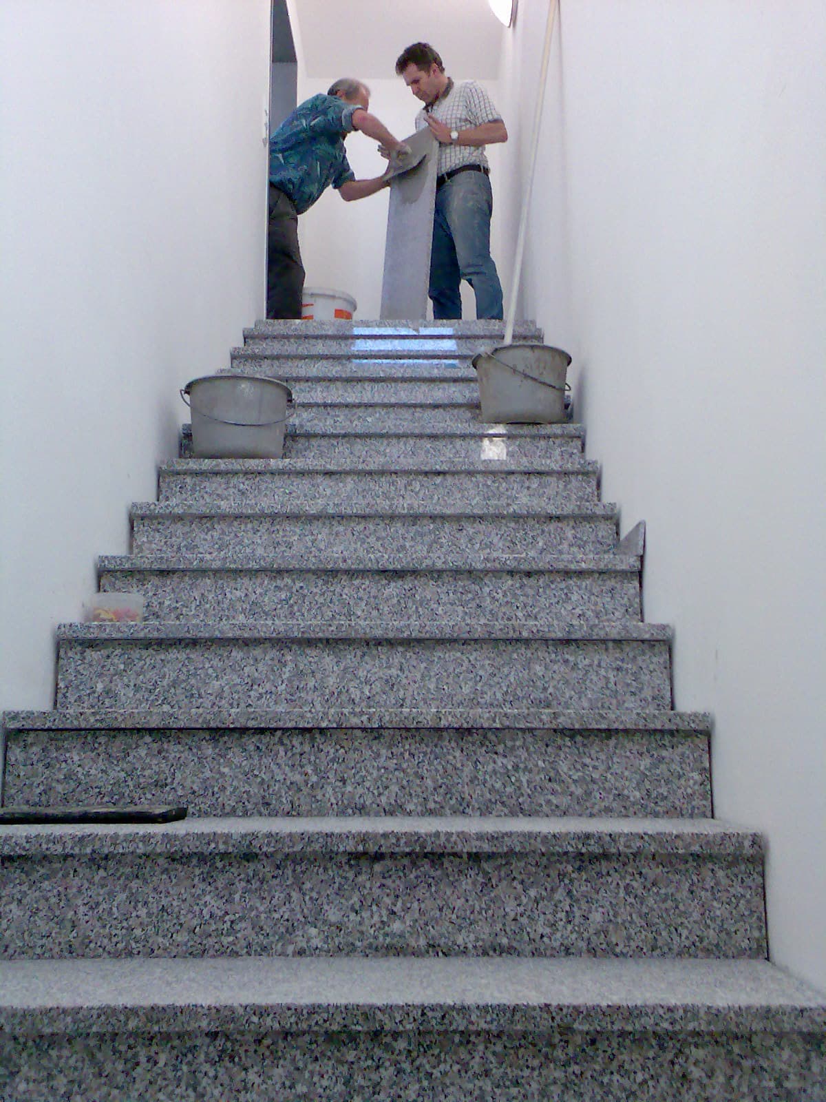 L003.jpg